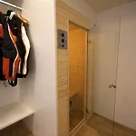 Abina De Luxe *