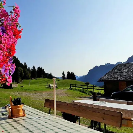 Abina De Luxe Apartament *